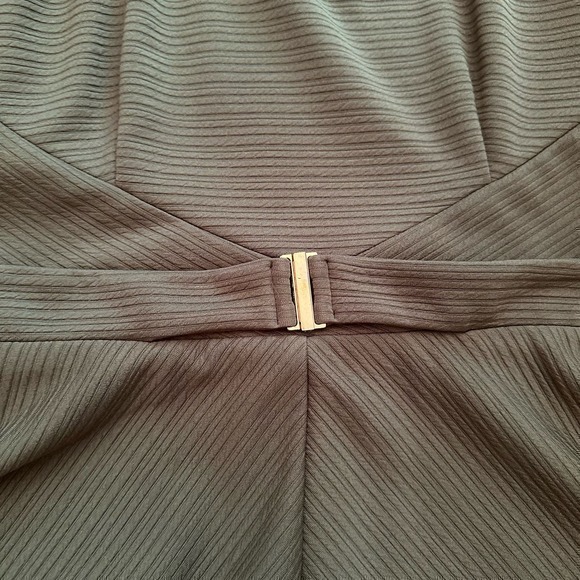 Hutch Sleeveless Fit & Flare Belted Dress in‎ Olive Green Size Medium - Picture 4 of 4